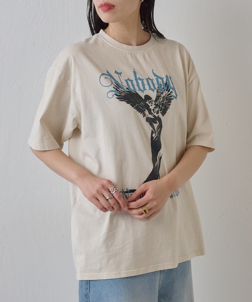 COLONY 2139（コロニートゥーワンスリーナイン）の「ピグメント加工マリアプリントTシャツ（Tシャツ/カットソー・メンズ・ホワイト/ブラック・MEDIUM/LARGE）」の6枚目の写真