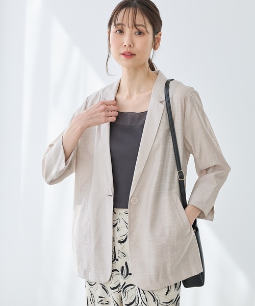 Honeys(ハニーズ)の「8分袖シアーテーラードジャケット(テーラードジャケット・レディース・スミクロ/グレイッシュベージュ/ブラック/グレイッシュブルー・3L/L/LL/M/S)」の16枚目の写真