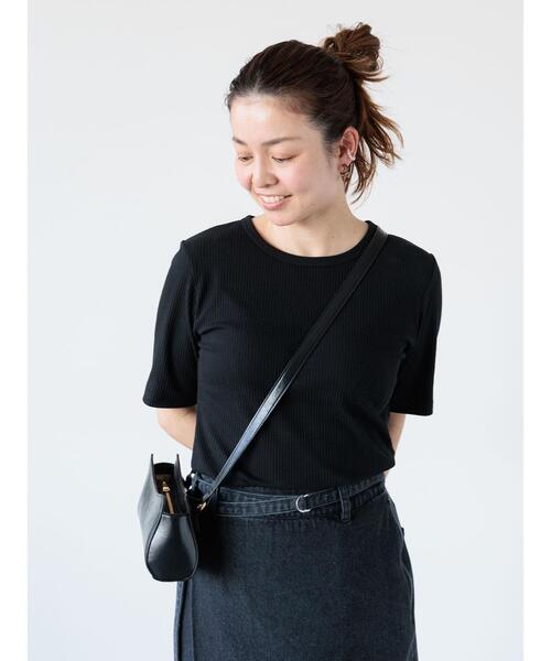 Lugnoncure（ルノンキュール）の「【抗菌防臭】クルーネックリブTシャツ（Tシャツ/カットソー・レディース・オフホワイト/ブラック/ベージュ・F）」の8枚目の写真