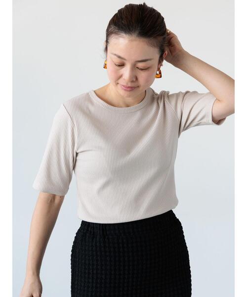 Lugnoncure（ルノンキュール）の「【抗菌防臭】クルーネックリブTシャツ（Tシャツ/カットソー・レディース・オフホワイト/ブラック/ベージュ・F）」の10枚目の写真