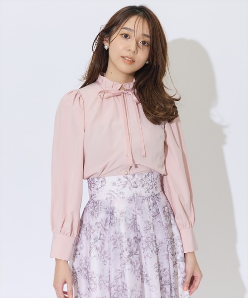 SWINGLE（スウィングル）の「フリルハイネックナローリボンブラウス（シャツ/ブラウス・レディース・ブラック/ライトベージュ/ピンク・FREE）」の7枚目の写真