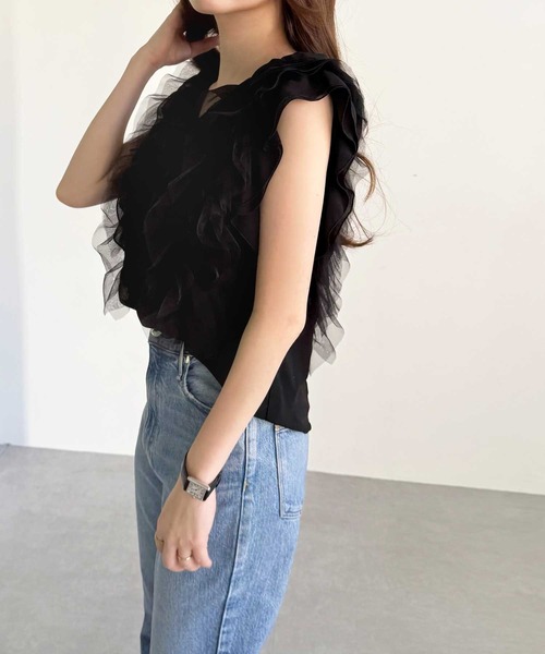 GeeRA(ジーラ)の「シアーフリルブラウス(シャツ/ブラウス・レディース・ブラック/ホワイト・LARGE/MEDIUM)」の8枚目の写真