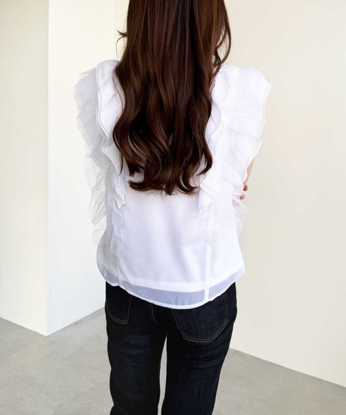 GeeRA(ジーラ)の「シアーフリルブラウス(シャツ/ブラウス・レディース・ブラック/ホワイト・LARGE/MEDIUM)」の13枚目の写真