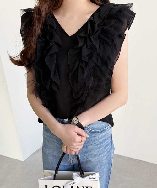 GeeRA(ジーラ)の「シアーフリルブラウス(シャツ/ブラウス・レディース・ブラック/ホワイト・LARGE/MEDIUM)」の4枚目の写真