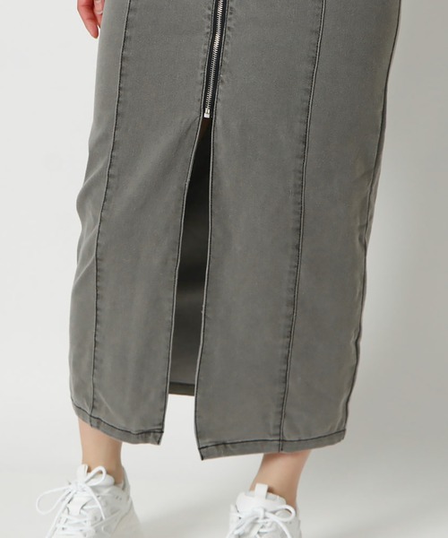 GORGE(ゴージ)の「《スリット×タイトライン》レディース デニムロングワンピース ジップデザイン 春夏秋(ワンピース・レディース・ブラック/ブルー・F)」の22枚目の写真