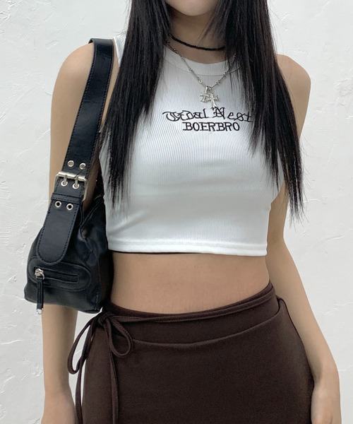 lilful（リルフル）の「フロントレタリングロゴ ショートタンクトップ（タンクトップ・レディース・カーキ/チャコール/ブラウン/グレー/ブラック/ホワイト・M/S）」の7枚目の写真