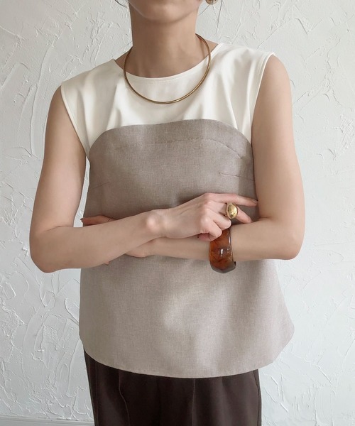 junoah(ジュノア)の「ビスチェドッキングカットソー(Tシャツ/カットソー・レディース・ブラック/チャコール/グレイッシュベージュ・SMALL/LARGE/MEDIUM)」の1枚目の写真