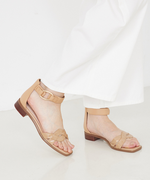 Au BANNISTER（オゥバニスター）の「アンクルストラップ サンダル（サンダル・レディース・ブラック/ダークブラウン/ベージュ/グリーン・34/35/36/37/38/39/40）」の9枚目の写真