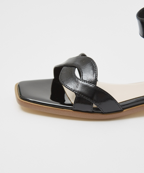 Au BANNISTER（オゥバニスター）の「アンクルストラップ サンダル（サンダル・レディース・ブラック/ダークブラウン/ベージュ/グリーン・34/35/36/37/38/39/40）」の14枚目の写真