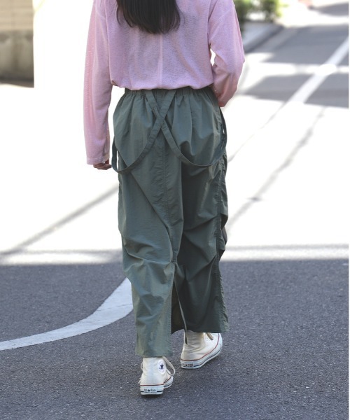 Right-on（ライトオン）の「【HONEYSUCKLE ROSE】ナイロンジャンスカ（スカート・レディース・カーキブラウン/ブラック・M/L）」の7枚目の写真