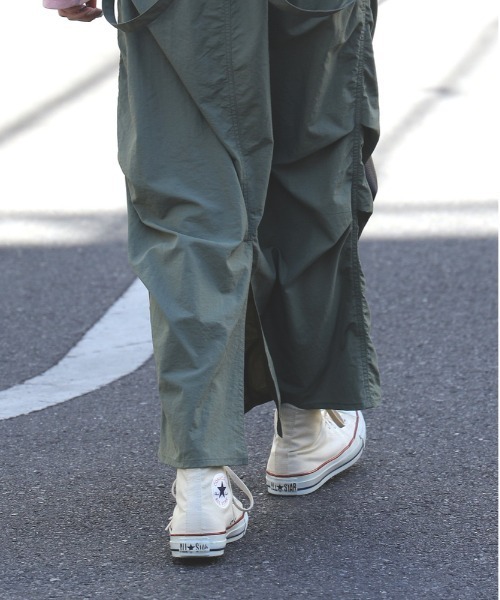 Right-on（ライトオン）の「【HONEYSUCKLE ROSE】ナイロンジャンスカ（スカート・レディース・カーキブラウン/ブラック・M/L）」の8枚目の写真