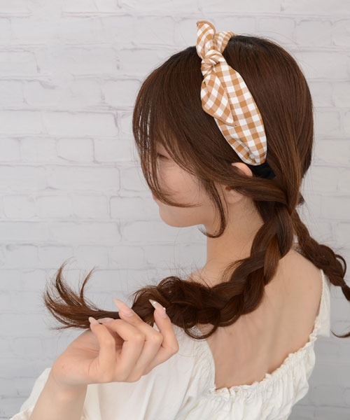 TRESSE アイボリーマーブル模様　カチューシャ　袋付き未使用品 TRESSE アイボリーマーブル模様 カチューシャ 袋付き未使用品