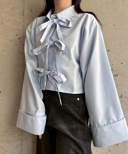 merrylatte(メリーラテ)の「リボンショート丈シャツ(シャツ/ブラウス・レディース・ブルー/ホワイト・FREE)」の7枚目の写真