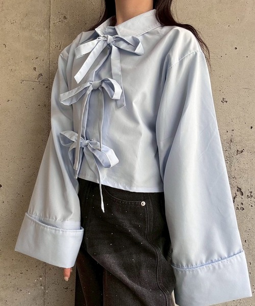 merrylatte(メリーラテ)の「リボンショート丈シャツ(シャツ/ブラウス・レディース・ブルー/ホワイト・FREE)」の8枚目の写真