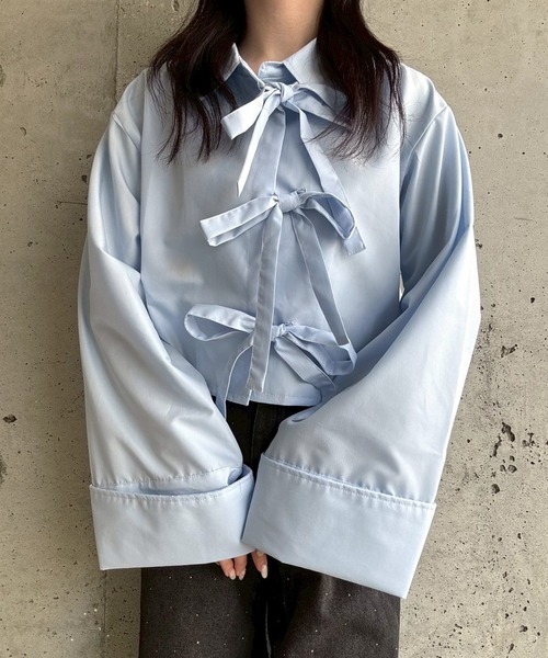 merrylatte(メリーラテ)の「リボンショート丈シャツ(シャツ/ブラウス・レディース・ブルー/ホワイト・FREE)」の13枚目の写真