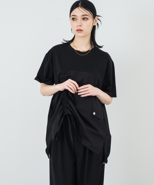 ANAP（アナップ）の「ドロスト ドッキング デザイン Tシャツ（Tシャツ/カットソー・レディース・ホワイト/ベージュ/ブラック・FREE）」の2枚目の写真