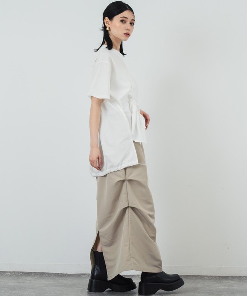 ANAP（アナップ）の「ドロスト ドッキング デザイン Tシャツ（Tシャツ/カットソー・レディース・ホワイト/ベージュ/ブラック・FREE）」の19枚目の写真