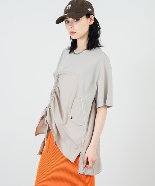 ANAP（アナップ）の「ドロスト ドッキング デザイン Tシャツ（Tシャツ/カットソー・レディース・ホワイト/ベージュ/ブラック・FREE）」の6枚目の写真