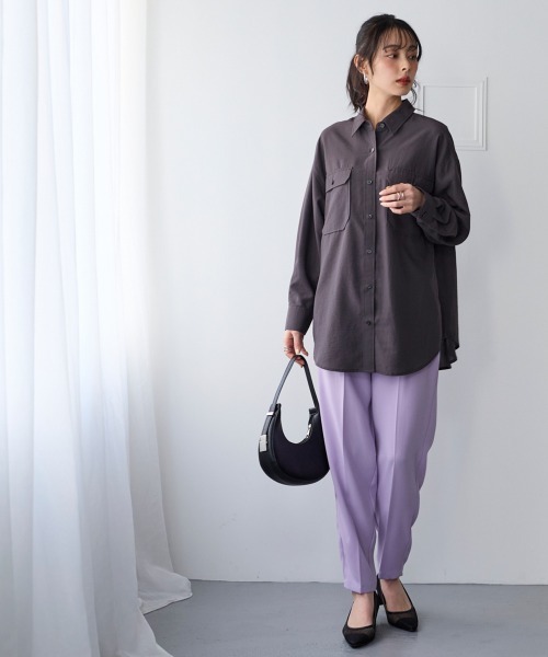 SMILE LAND（スマイルランド）の「＜大きいサイズ＞【美極シャツ】ダブルポケットニューノーマルシャツ（シャツ/ブラウス・レディース・ベージュ/サーモンピンク/チャコール/サックスブルー・3L/LL/L/5L/4L）」の11枚目の写真