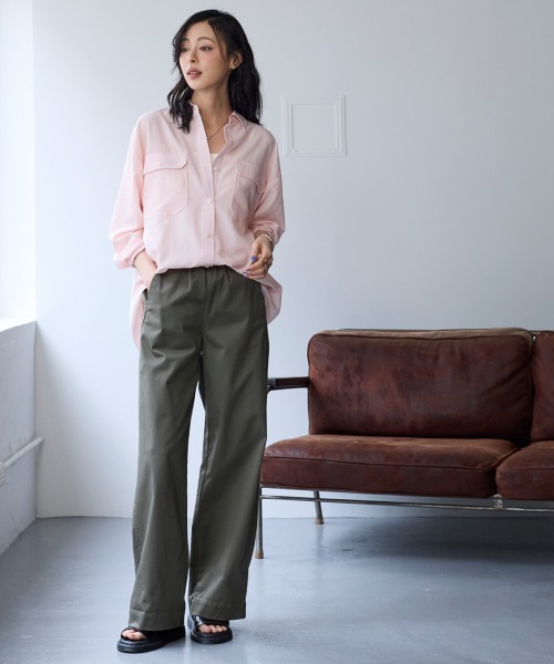 SMILE LAND（スマイルランド）の「＜大きいサイズ＞【美極シャツ】ダブルポケットニューノーマルシャツ（シャツ/ブラウス・レディース・ベージュ/サーモンピンク/チャコール/サックスブルー・3L/LL/L/5L/4L）」の6枚目の写真