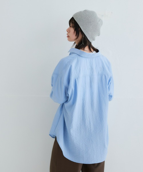 SMILE LAND（スマイルランド）の「＜大きいサイズ＞【美極シャツ】ダブルポケットニューノーマルシャツ（シャツ/ブラウス・レディース・ベージュ/サーモンピンク/チャコール/サックスブルー・3L/LL/L/5L/4L）」の22枚目の写真