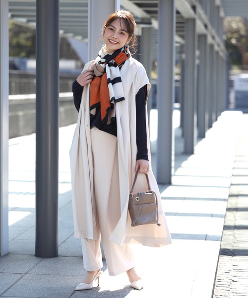 Ehre style(エーレスタイル)の「二の腕隠しも!縦ラインスッキリオーバージレ(ワンピース・レディース・ベージュ/ブラック・FREE)」の9枚目の写真