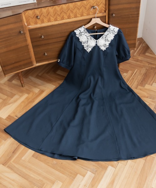 CLETTE(クレット)の「パール使いレース襟ワンピース(ワンピース・レディース・ネイビー/ブラック・4L/3L/LL)」の15枚目の写真