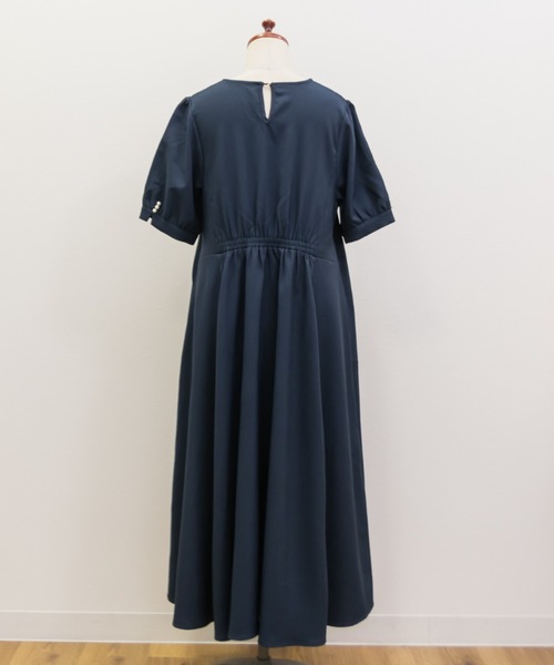 CLETTE(クレット)の「パール使いレース襟ワンピース(ワンピース・レディース・ネイビー/ブラック・4L/3L/LL)」の12枚目の写真