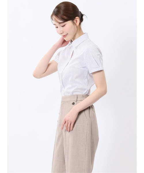 m.f.editorial（エムエフエディトリアル）の「【ストレッチ 形態安定 透け防止 UVカット】m.f.エディトリアル レディース スキッパーカラー 半袖 ブラウス（ビジネスシャツ・レディース・グレー・MEDIUM/LARGE）」の10枚目の写真