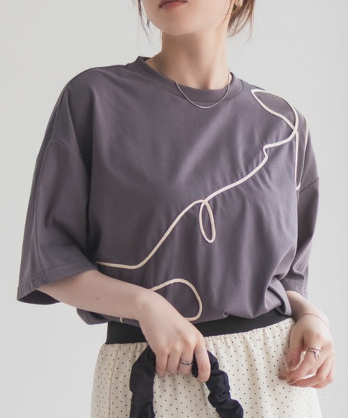 HusHusH（ハッシュアッシュ）の「HusHusH コード刺繍Tシャツ（Tシャツ/カットソー・レディース・オフホワイト/チャコールグレー/ベージュ・M/L）」の14枚目の写真