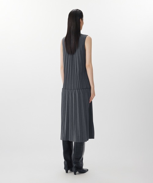 JNBY（ジェーエヌビーワイ）の「Rhythmic Pleated Dress / プリーツドレスワンピース（ドレス・レディース・グレー/ブラック・40/38/36）」の19枚目の写真
