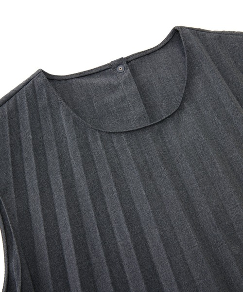 JNBY（ジェーエヌビーワイ）の「Rhythmic Pleated Dress / プリーツドレスワンピース（ドレス・レディース・グレー/ブラック・40/38/36）」の13枚目の写真