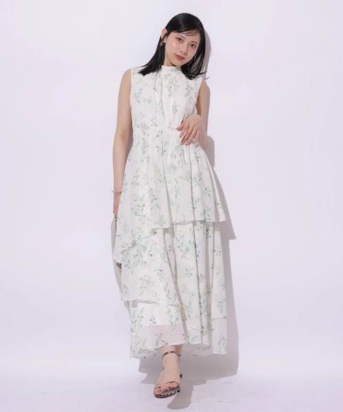 Mystrada（マイストラーダ）の「ボタニカルランダムティアードワンピ（ワンピース・レディース・クリーム/グリーン/オフホワイト・36/38）」の6枚目の写真
