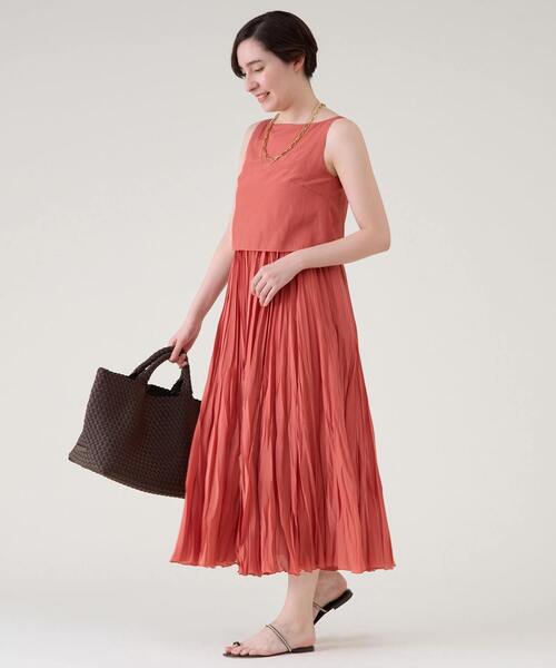 martinique(マルティニーク)の「プリーツワンピース(ワンピース・レディース・レッド/ブラック・FREE)」の4枚目の写真