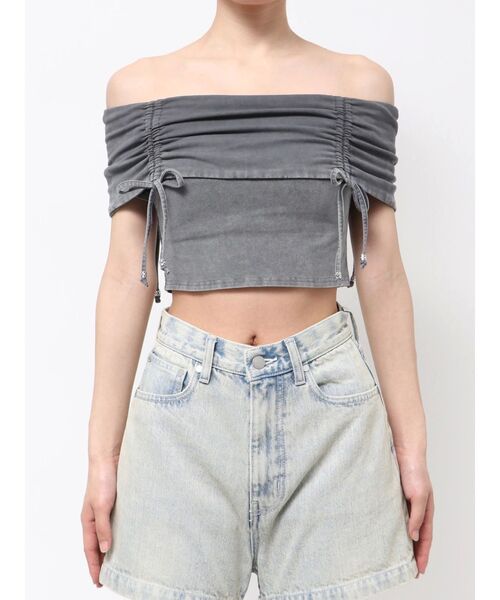 EMODA（エモダ）の「ギャザーオフショルダーリボントップ（Tシャツ/カットソー・レディース・カーキ/ホワイト/ブラック/グレー・FREE）」の3枚目の写真