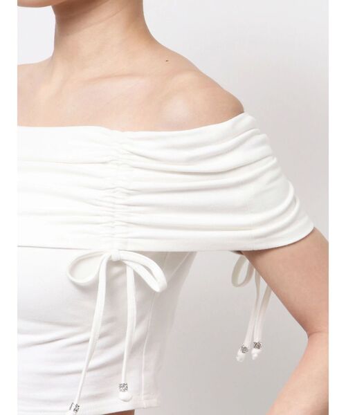 EMODA（エモダ）の「ギャザーオフショルダーリボントップ（Tシャツ/カットソー・レディース・カーキ/ホワイト/ブラック/グレー・FREE）」の8枚目の写真