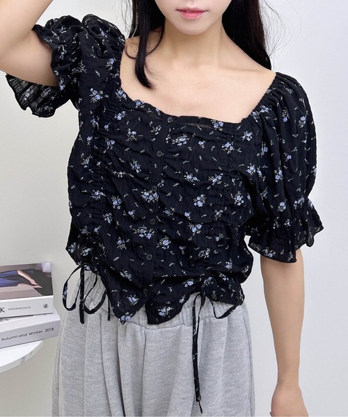 INGNI（イング）の「花柄ドロストオフショルブラウス（シャツ/ブラウス・レディース・ホワイト×ブルー/ブラック×ブルー・M）」の3枚目の写真