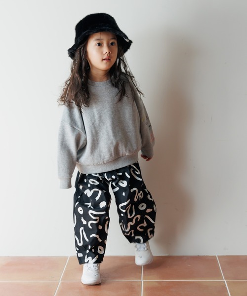 MAKE YOUR DAY（メイクユアデイ）の「ラクガキ袖刺繍裏毛トレーナー■80～140cm（スウェット・キッズ・アイボリー/グレー/オレンジ・140/130/120/110/100/90/80）」の12枚目の写真