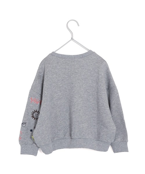 MAKE YOUR DAY（メイクユアデイ）の「ラクガキ袖刺繍裏毛トレーナー■80～140cm（スウェット・キッズ・アイボリー/グレー/オレンジ・140/130/120/110/100/90/80）」の5枚目の写真