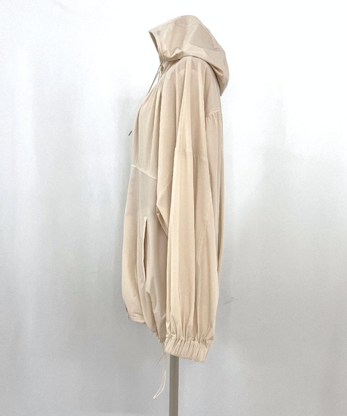 Q(キュー)の「アイスタッチ撥水ブルゾン(ブルゾン・レディース・ブラウン/アイボリー・MEDIUM)」の5枚目の写真