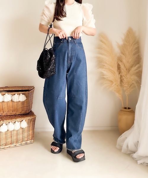 merrylatte（メリーラテ）の「カーブデニムラインストーンパンツ（デニムパンツ・レディース・ネイビー・SMALL）」の5枚目の写真