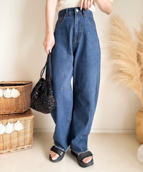 merrylatte（メリーラテ）の「カーブデニムラインストーンパンツ（デニムパンツ・レディース・ネイビー・SMALL）」の8枚目の写真