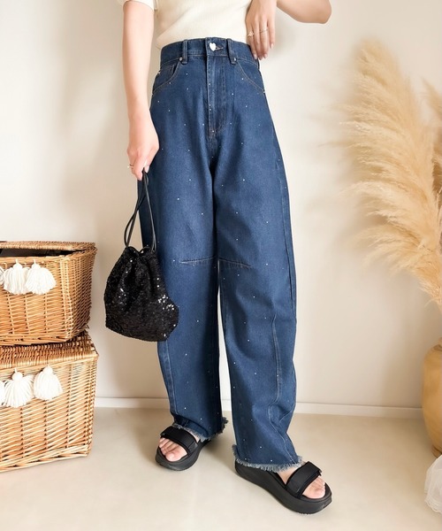 merrylatte（メリーラテ）の「カーブデニムラインストーンパンツ（デニムパンツ・レディース・ネイビー・SMALL）」の9枚目の写真