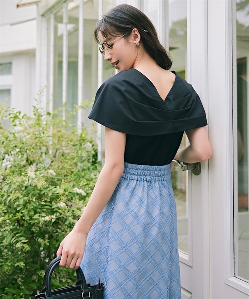 SWINGLE（スウィングル）の「異素材ツイストディテールプルオーバー（Tシャツ/カットソー・レディース・オフホワイト/ブラック/イエロー・FREE）」の5枚目の写真