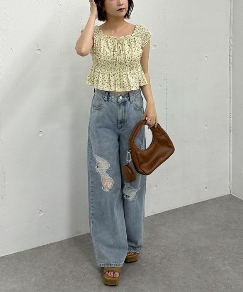 archives（アルシーヴ）の「花柄シャーリングオフショルブラウス（シャツ/ブラウス・レディース・アイボリー/ブラック/イエロー・MEDIUM）」の9枚目の写真