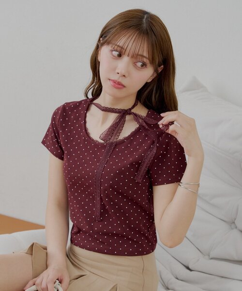 Chico(チコ)の「ドットプリントレースチョーカー付Tシャツ(Tシャツ/カットソー・レディース・ホワイト/ブラウン/ブラック/グレー・FREE)」の4枚目の写真