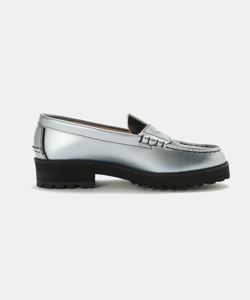 The Kenford Fineshoes(ケンフォードファインシューズ)の「The Kenford Fineshoes / ケンフォード ファインシューズ TANK SOLE LOAFERS SLBL(ローファー・レディース・シルバー・23.5cm/24cm/24.5cm/23cm/22.5cm/25cm)」の9枚目の写真