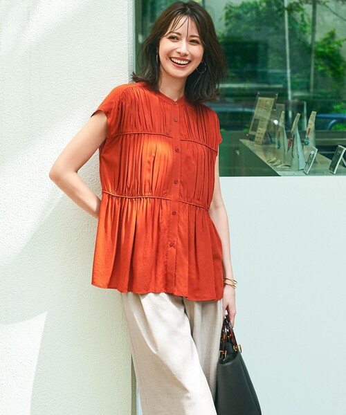 23区（ニジュウサンク）の「【接触冷感/WEB&一部店舗限定】レーヨンスパローン ティアード ブラウス（シャツ/ブラウス・レディース・ダークブラウン系/黄土色系/ブラック系/アイボリー系・38）」の5枚目の写真