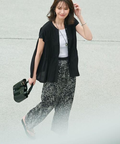 23区（ニジュウサンク）の「【接触冷感/WEB&一部店舗限定】レーヨンスパローン ティアード ブラウス（シャツ/ブラウス・レディース・ダークブラウン系/黄土色系/ブラック系/アイボリー系・38）」の11枚目の写真