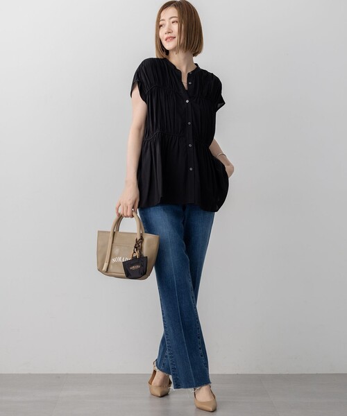 23区（ニジュウサンク）の「【接触冷感/WEB&一部店舗限定】レーヨンスパローン ティアード ブラウス（シャツ/ブラウス・レディース・ダークブラウン系/黄土色系/ブラック系/アイボリー系・38）」の12枚目の写真